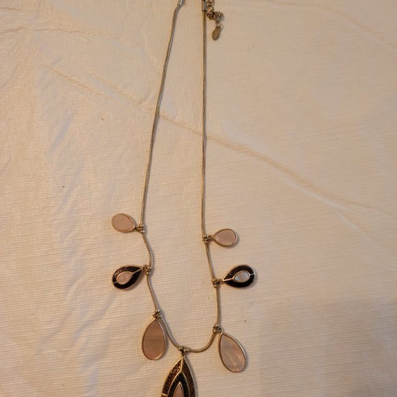 Closet clean out - Picture 15 of 16